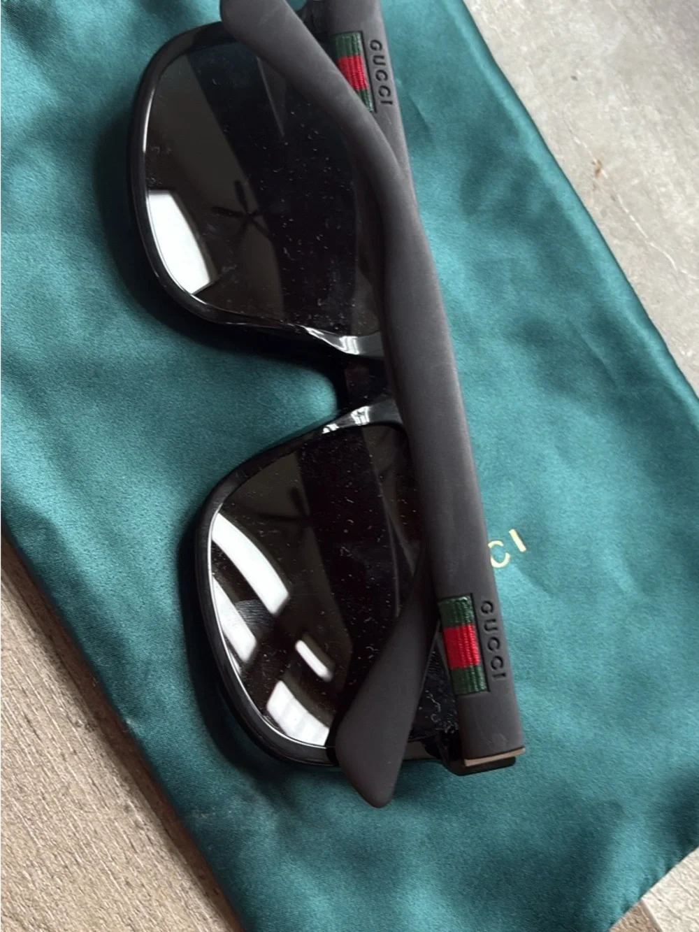 Gucci Mens Sunglasses only worn a couple times